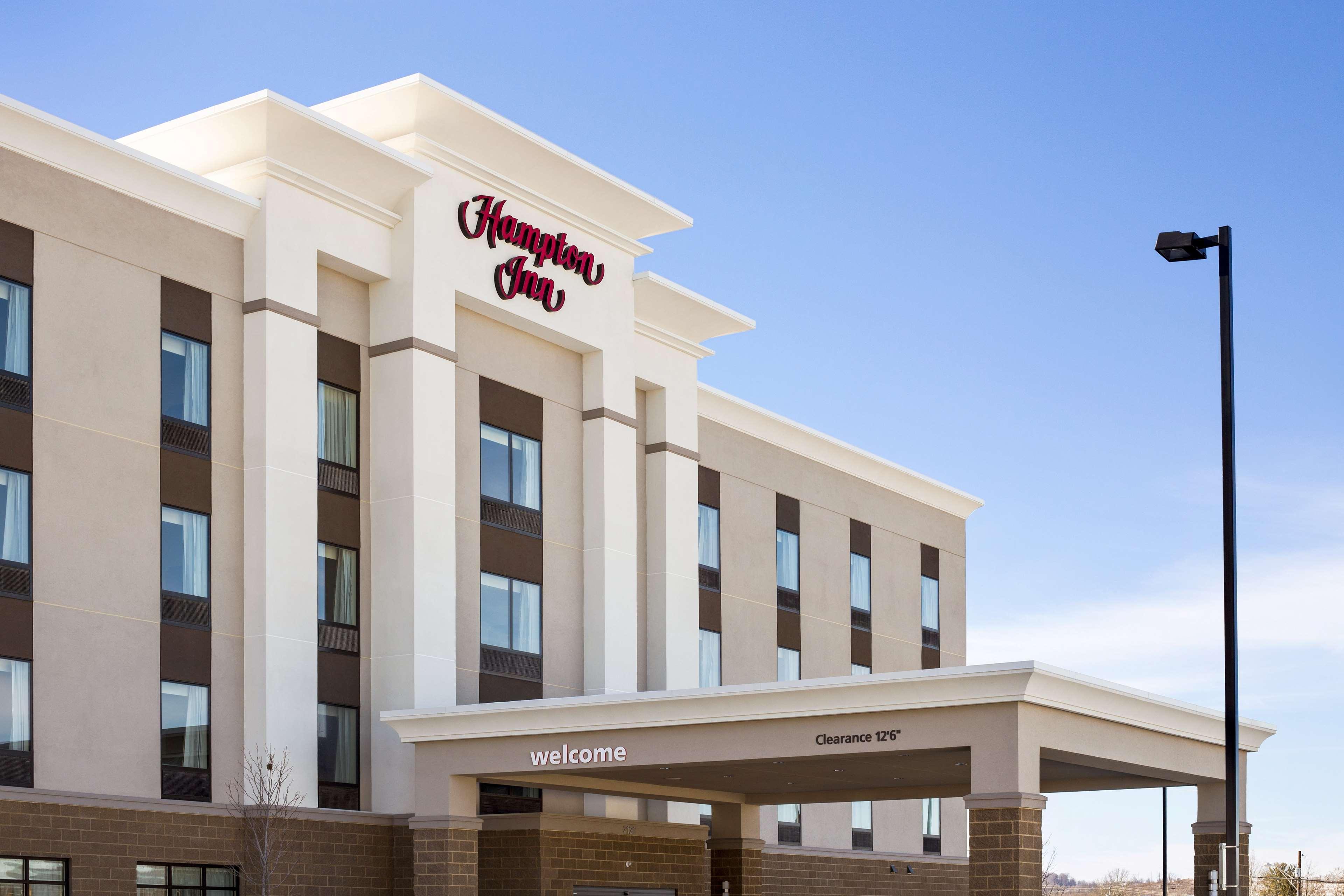 Hampton Inn Феърмонт Екстериор снимка